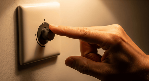What is leading edge and trailing edge dimming?