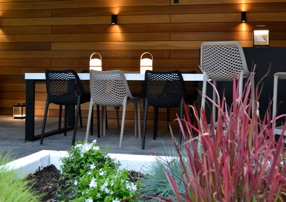 Lucide JOE wiederaufladbare LED-Tischleuchte IP44 Weiß, 3W Dim-to-Warm 2800K-3200K, USB-Ladung, für Innen- und Außenbereich