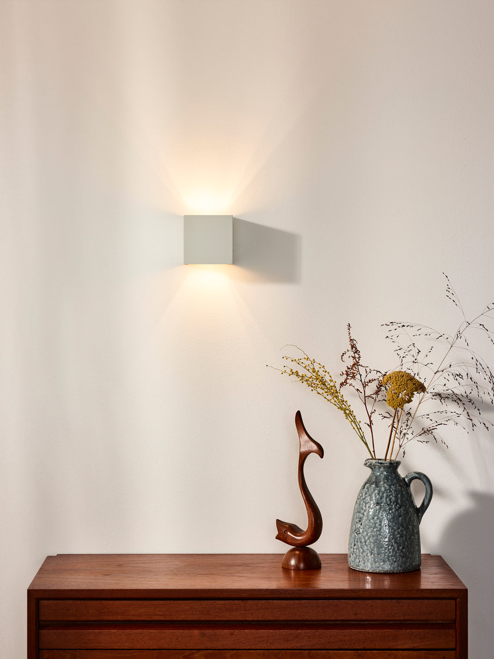 Lucide XIO LED Wandleuchte, dimmbar G9 4W 2700K, verstellbarer Abstrahlwinkel, quadratisches Aluminium Weiß, IP20