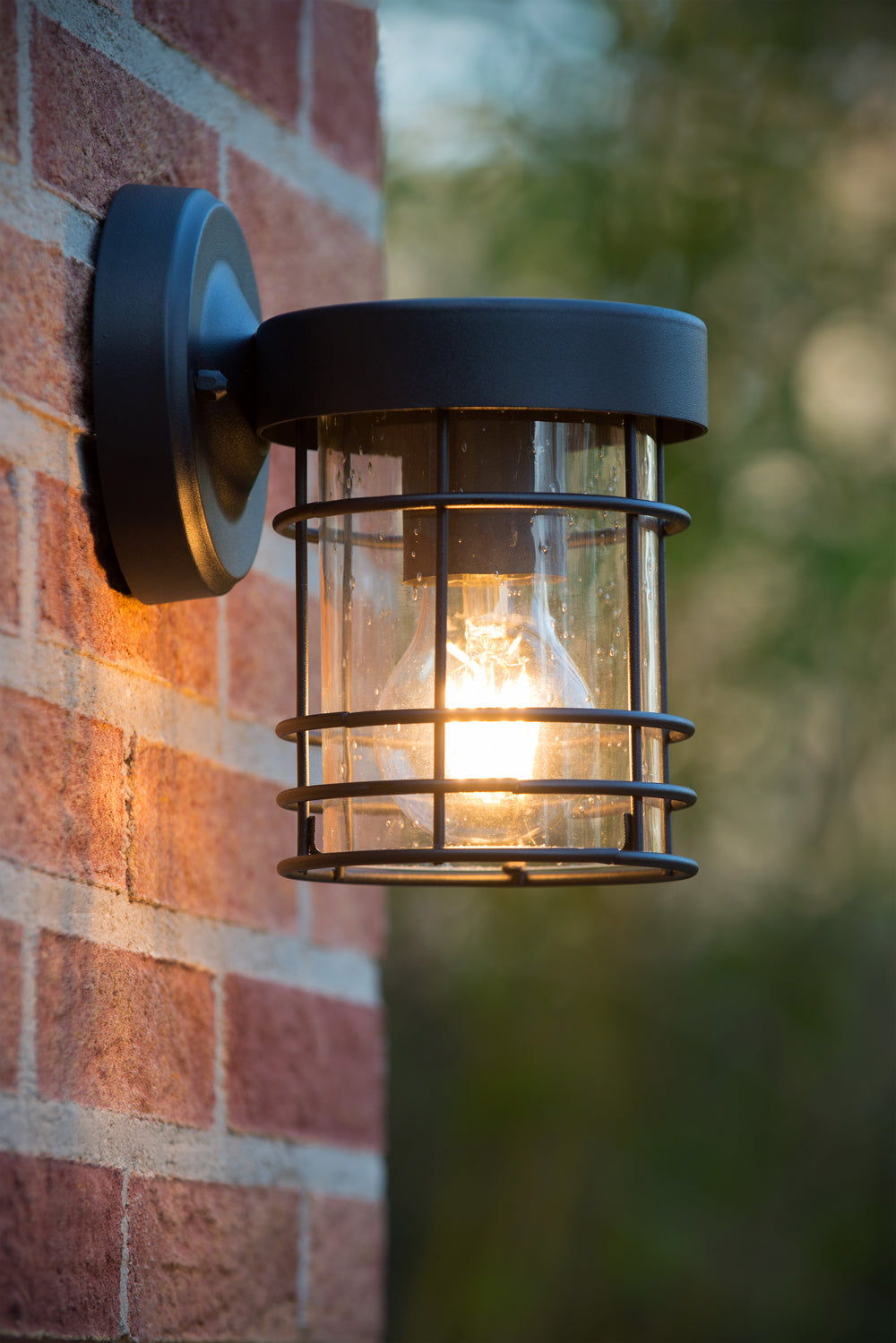 Lucide KEPPEL wall light indoor outdoor E27 socket IP44 Matt Black metal 220-240V 60W