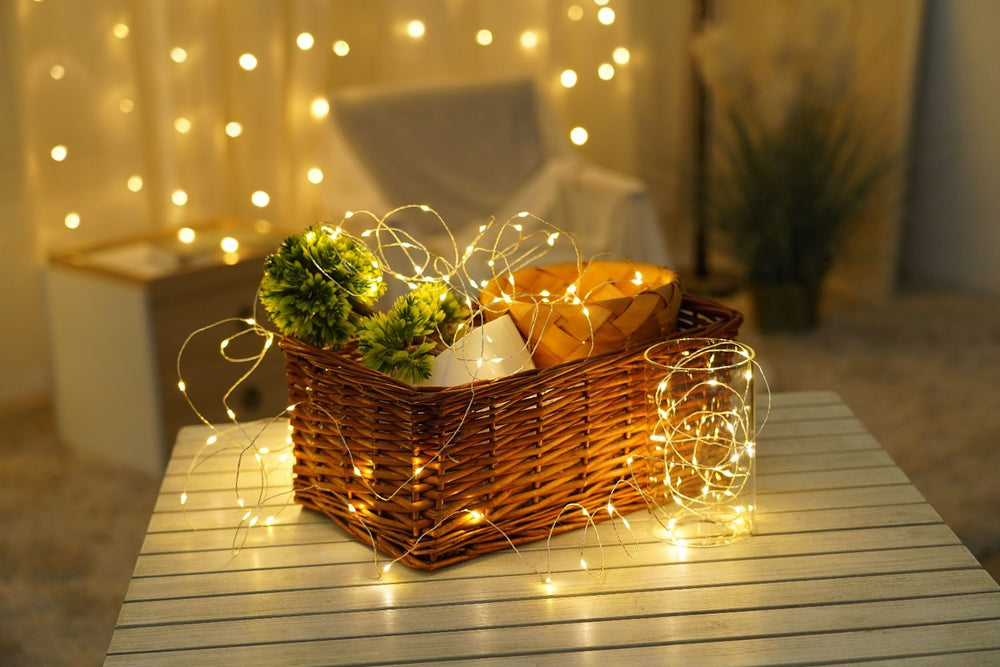 Modee LED Christmas String Light 100 LEDs 10m Copper Wire Warm White 2550K IP44 with Adapter