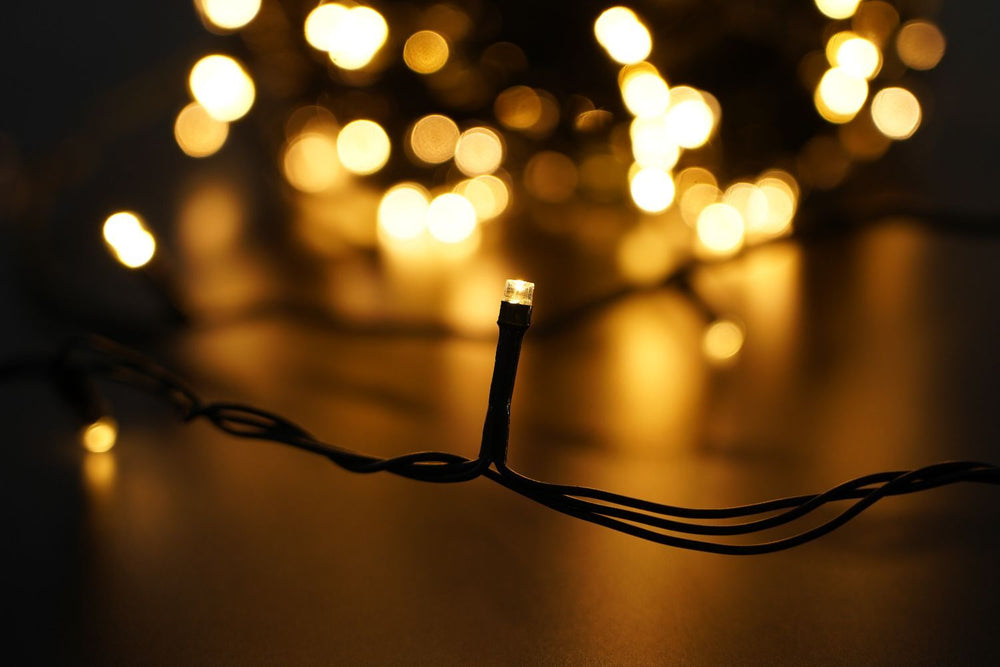 Modee LED Weihnachts-Lichterkette 200LED 20m Warmweiß mit Adapter IP44 Grünes Kabel