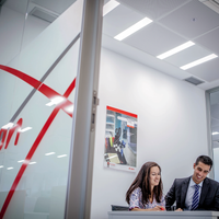 Philips CoreLine RC136B LED Panelleuchte 22W-31W 3000K 2800-4000 Lumen 597x597mm Weiß IP20/44 UGR25