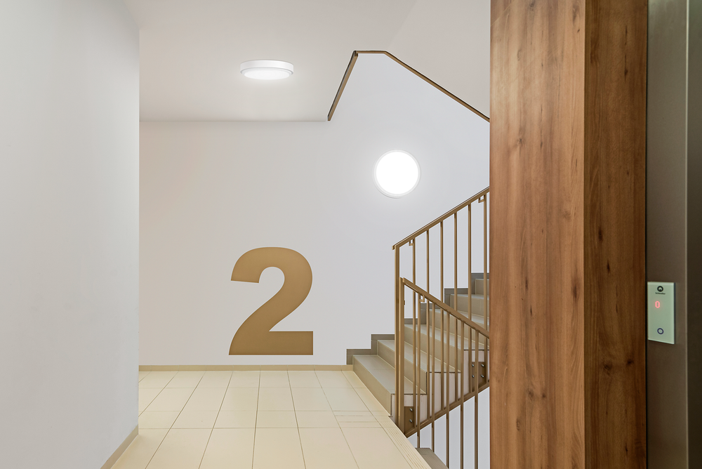 Philips CoreLine WL140V LED-Wandleuchte 13W 1200 Lumen 3000K IP65 IK10 Weiß mit Bewegungssensor