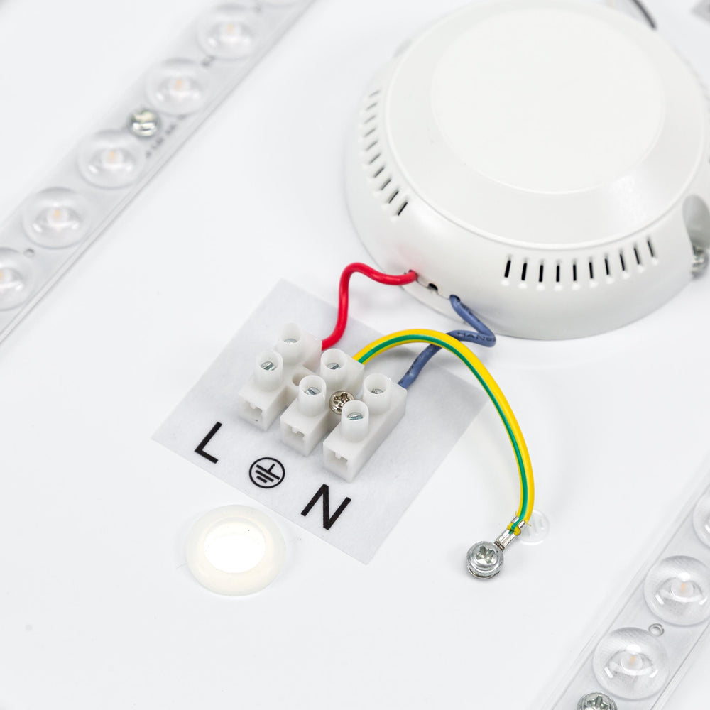 Spectrum NYMPHEA 2 LED Deckenleuchte 36W 6000K 230V IP20 IK10 Weiß 2600 Lumen 430mm
