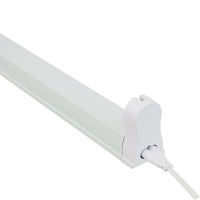 Spectrum LED-Röhrenleuchte 1500mm, 230V Weißes Gehäuse, IP20 Deckenmontage, G13-Fassung, robust aus Stahl und Kunststoff